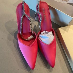 Public desire pink closed toed shoes size 7